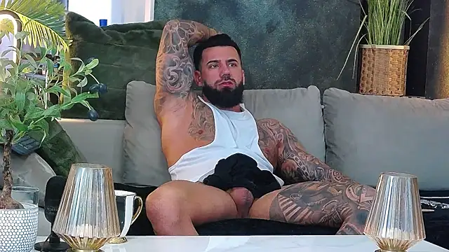 Snapshot of masterkingofmusclee chatting on March 2026 09:26:01 AM masterkingofmusclee online show from March 2026 09:26:01 AM