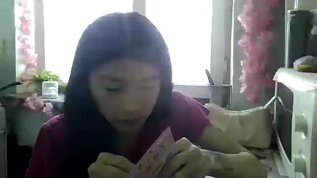 Snapshot of CarlyJoy chatting on October 2025 11:10:01 AM CarlyJoy online show from October 2025 11:10:01 AM