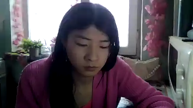 CarlyJoy online show from February 2026 09:38:01 AM