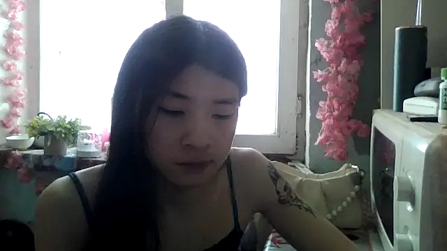 CarlyJoy online show from February 2026 10:47:02 AM