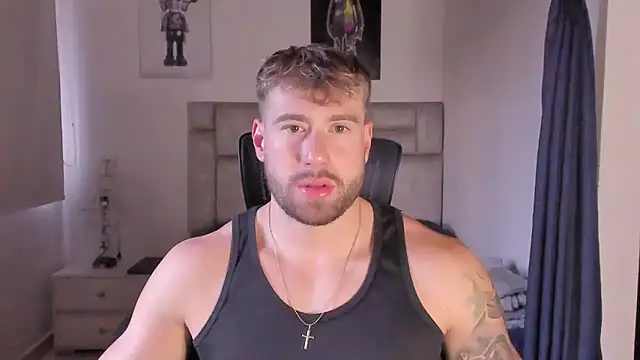 Snapshot of paul_rogerr chatting on September 2025 09:42:01 PM paul rogerr online show from September 2025 09:42:01 PM