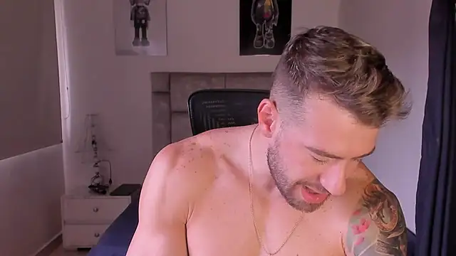 Snapshot of paul_rogerr chatting on October 2025 01:03:02 PM paul rogerr online show from October 2025 01:03:02 PM