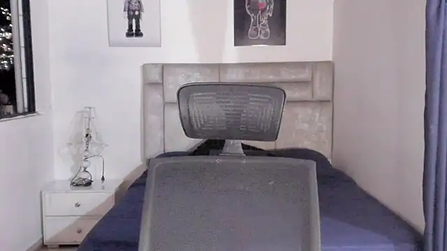 Snapshot of paul_rogerr chatting on November 2025 12:00:01 AM paul rogerr online show from November 2025 12:00:01 AM