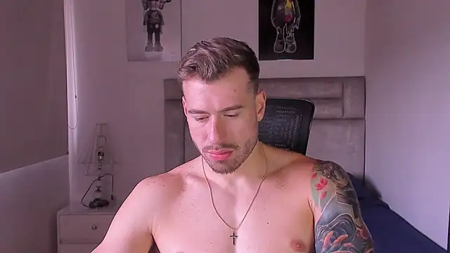 Snapshot of paul_rogerr chatting on November 2025 04:07:02 PM paul rogerr online show from November 2025 04:07:02 PM