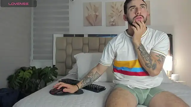 Vanessa and liam online show from February 2026 04:00:02 AM