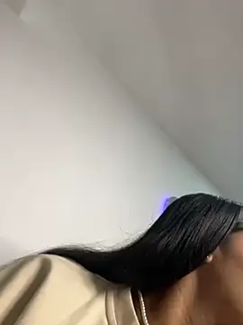 halley5  online show from October 2025 11:05:01 PM