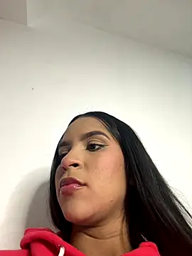 halley5  online show from October 2025 11:50:01 PM