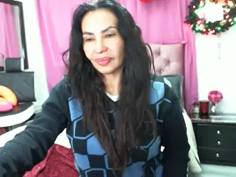Snapshot of salome__milf chatting on March 2025 12:11:01 AM salome milf online show from March 2025 12:11:01 AM