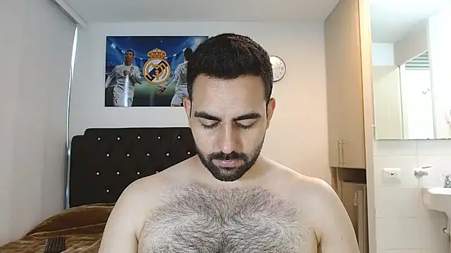 omarmohammedhot2 online show from December 2024 02:30:01 PM