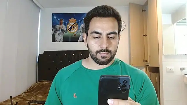 omarmohammedhot2 online show from January 2025 02:50:01 PM