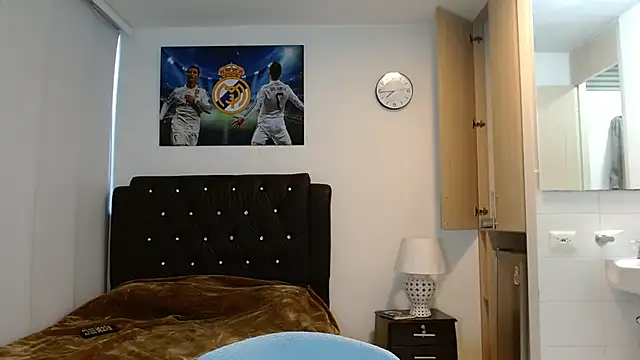 omarmohammedhot2 online show from January 2025 02:56:02 PM