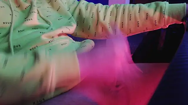 auilein online show from February 2025 09:40:01 PM