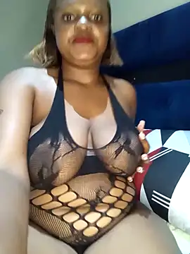 Snapshot of squirtypearl1 chatting on December 2024 12:01:02 PM squirtypearl1 online show from December 2024 12:01:02 PM