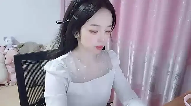 Snapshot of wwcc123 chatting on March 2025 09:17:02 AM wwcc123 online show from March 2025 09:17:02 AM