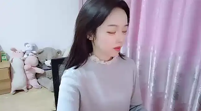 Snapshot of wwcc123 chatting on March 2025 01:32:02 AM wwcc123 online show from March 2025 01:32:02 AM