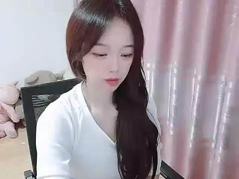 Snapshot of wwcc123 chatting on September 2025 02:22:02 PM wwcc123 online show from September 2025 02:22:02 PM