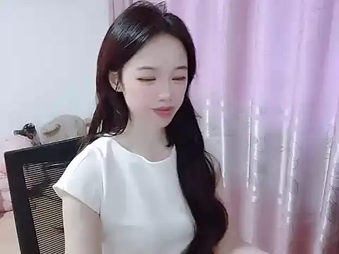 Snapshot of wwcc123 chatting on October 2025 03:37:01 AM wwcc123 online show from October 2025 03:37:01 AM