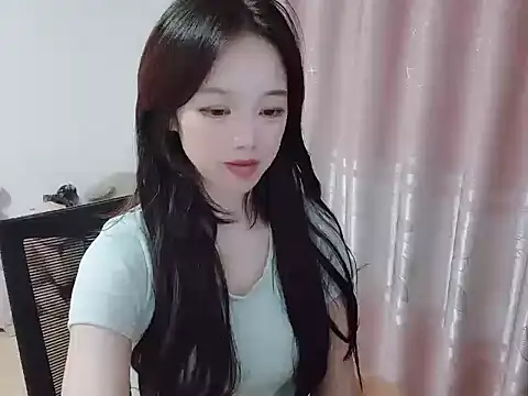 Snapshot of wwcc123 chatting on October 2025 01:54:01 PM wwcc123 online show from October 2025 01:54:01 PM