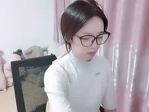 Snapshot of wwcc123 chatting on October 2025 02:06:02 PM wwcc123 online show from October 2025 02:06:02 PM