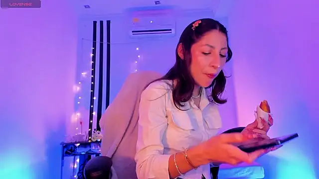 Gorgeous Team online show from February 2026 08:21:01 PM