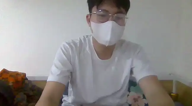 Gwencloudy online show from February 2025 01:58:01 PM