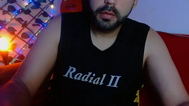 geeklatin88 online show from November 2025 10:48:02 AM