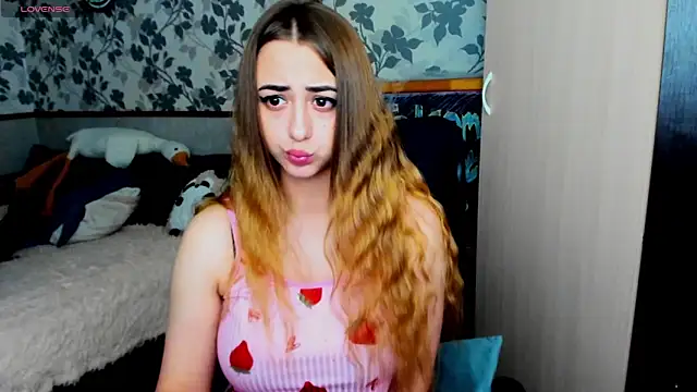 weakness4u online show from October 2025 05:37:01 AM