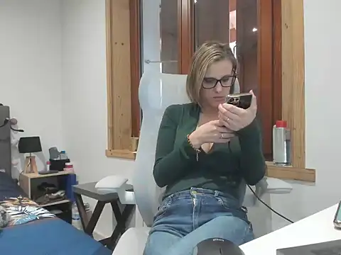 Snapshot of Madame_Callie chatting on March 2026 01:39:02 PM Madame Callie online show from March 2026 01:39:02 PM