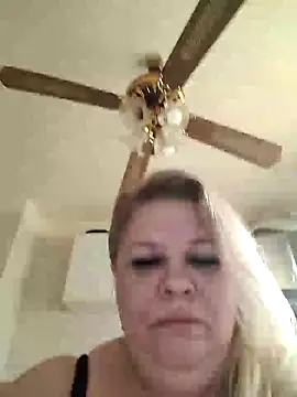 Snapshot of AriannaMilf chatting on December 2025 10:24:02 AM AriannaMilf online show from December 2025 10:24:02 AM