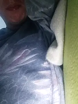 Snapshot of bruna_safadinhaa chatting on March 2025 03:20:01 AM bruna safadinhaa online show from March 2025 03:20:01 AM