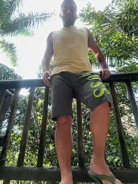 Juan Castano online show from December 2024 09:30:02 PM