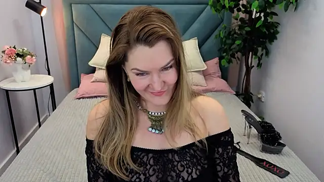 Snapshot of Adele_Russo chatting on March 2026 04:48:01 PM Adele Russo online show from March 2026 04:48:01 PM