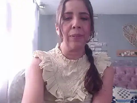 Snapshot of Victoria_meester chatting on December 2024 03:00:02 PM Victoria meester online show from December 2024 03:00:02 PM
