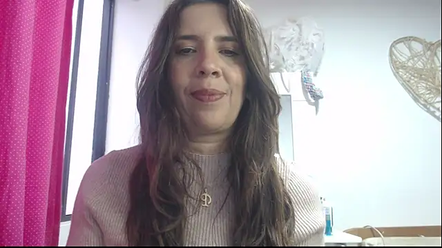 Snapshot of Victoria_meester chatting on January 2025 08:11:01 PM Victoria meester online show from January 2025 08:11:01 PM