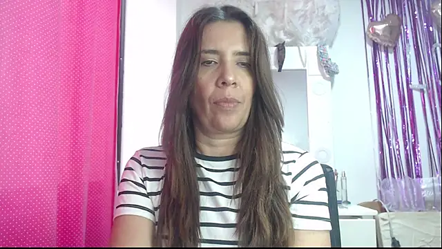 Snapshot of Victoria_meester chatting on February 2025 09:58:01 PM Victoria meester online show from February 2025 09:58:01 PM