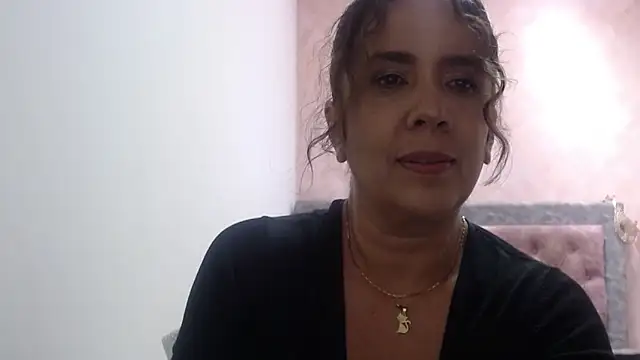 Victoria meester online show from June 2026 03:33:01 PM