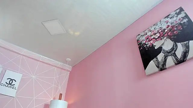 dolly zoe online show from November 2025 09:37:02 PM