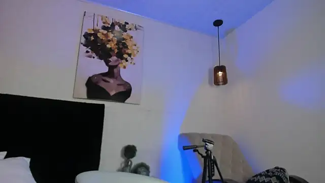 dolly zoe online show from February 2026 05:00:02 AM