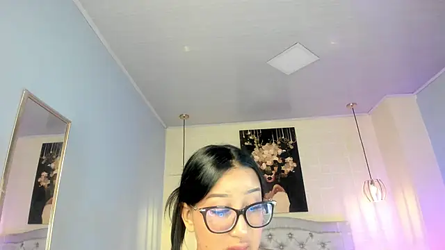 Snapshot of ayshel__ chatting on January 2025 04:34:01 AM ayshel online show from January 2025 04:34:01 AM