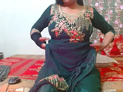 Snapshot of nikitahot3 chatting on February 2025 08:54:02 AM nikitahot3 online show from February 2025 08:54:02 AM