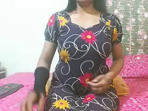 Snapshot of nikitahot3 chatting on February 2025 12:54:02 AM nikitahot3 online show from February 2025 12:54:02 AM