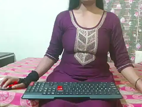 Snapshot of nikitahot3 chatting on March 2025 08:45:01 AM nikitahot3 online show from March 2025 08:45:01 AM