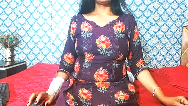 Snapshot of nikitahot3 chatting on October 2025 03:11:01 PM nikitahot3 online show from October 2025 03:11:01 PM