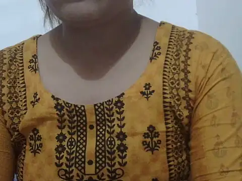 shekira99 online show from February 2026 03:12:01 PM