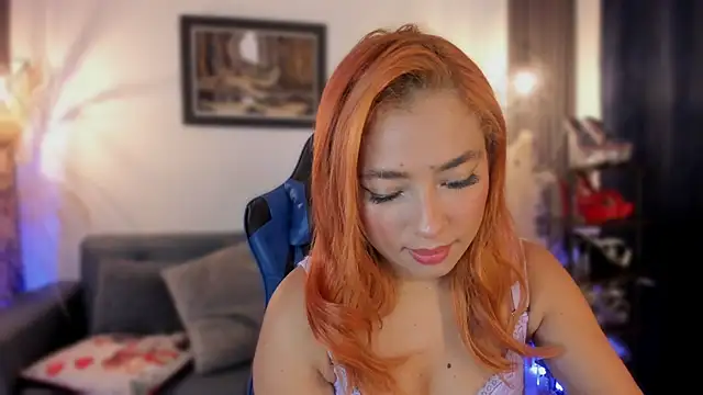 valerycolins online show from February 2025 03:31:01 AM