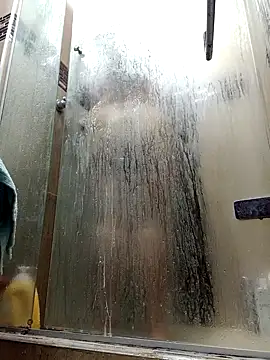 Snapshot of lucia_vonne_ chatting on December 2025 11:26:02 AM lucia vonne online show from December 2025 11:26:02 AM