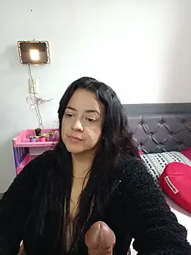Snapshot of lucia_vonne_ chatting on June 2026 09:19:01 PM lucia vonne online show from June 2026 09:19:01 PM