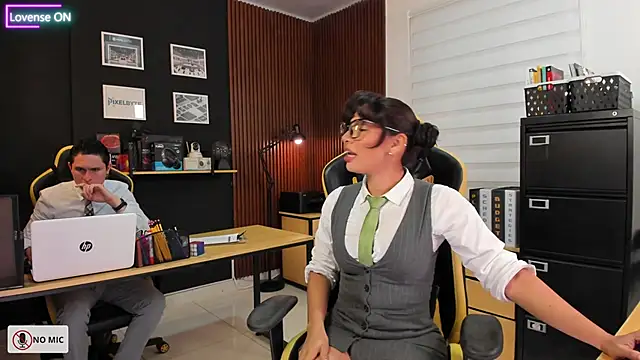 Office Naughty Girl online show from March 2025 04:59:02 PM