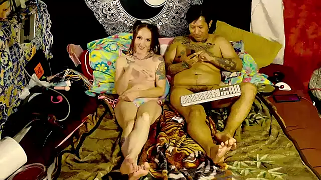 newboofgoofin online show from November 2025 08:08:02 PM