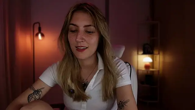 Snapshot of Dakotaa_ chatting on February 2026 02:12:02 AM Dakotaa online show from February 2026 02:12:02 AM